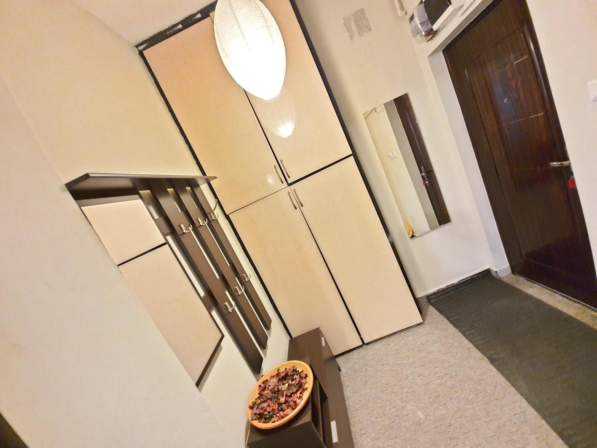 Global Downtown Apartments - Universitate - Calea Victoriei Bucarest Esterno foto