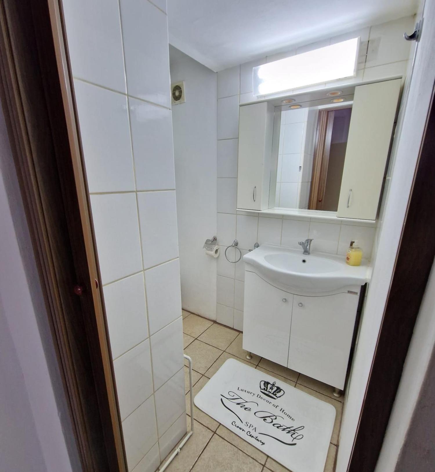 Global Downtown Apartments - Universitate - Calea Victoriei Bucarest Esterno foto